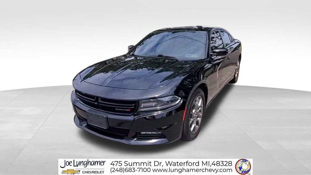 Used 2017 Dodge Charger SXT w/ AWD Premium Group image 4