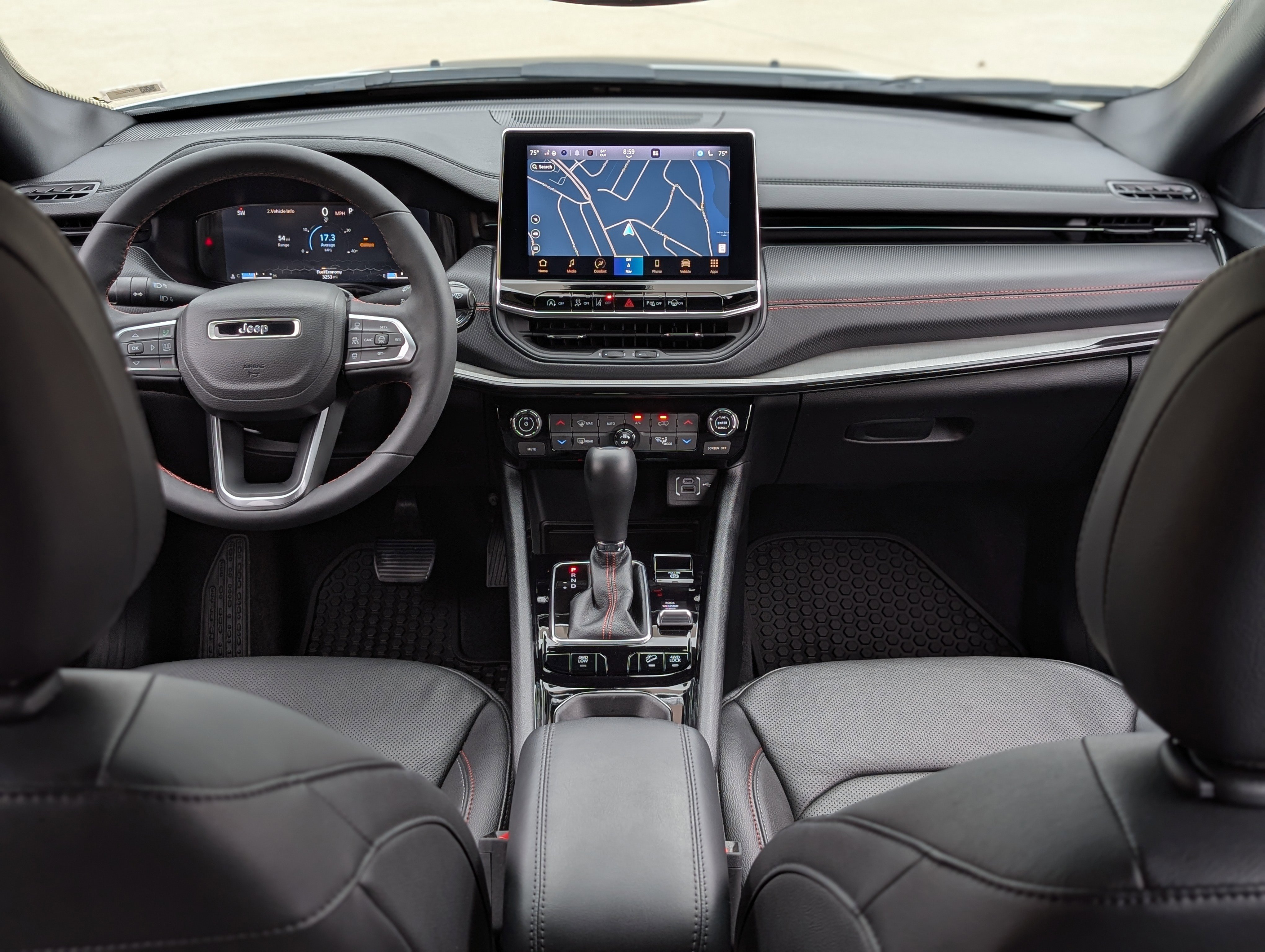 Used 2025 Jeep Compass Trailhawk w/ Trailhawk Elite Group image 21