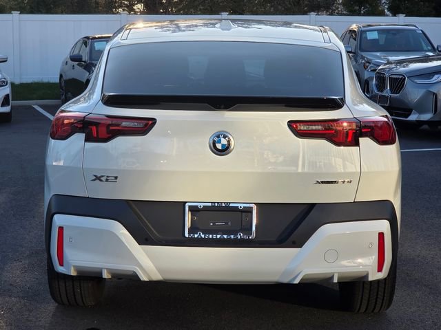 Used 2025 BMW X2 xDrive28i w/ Technology Package image 6