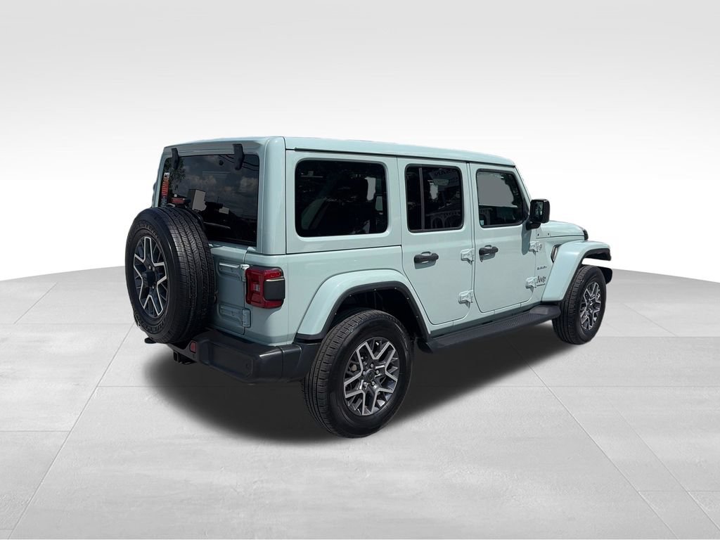 Used 2024 Jeep Wrangler Unlimited Sahara w/ Technology Group AWD/4WD image 6