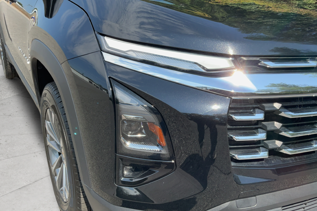 Used 2025 Chevrolet Equinox LT w/ Convenience Package II FWD image 26