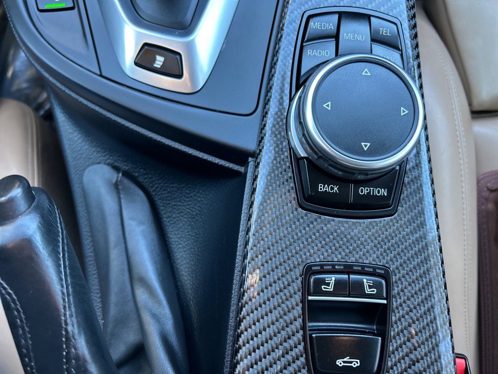 Used 2016 BMW M4 Convertible image 26