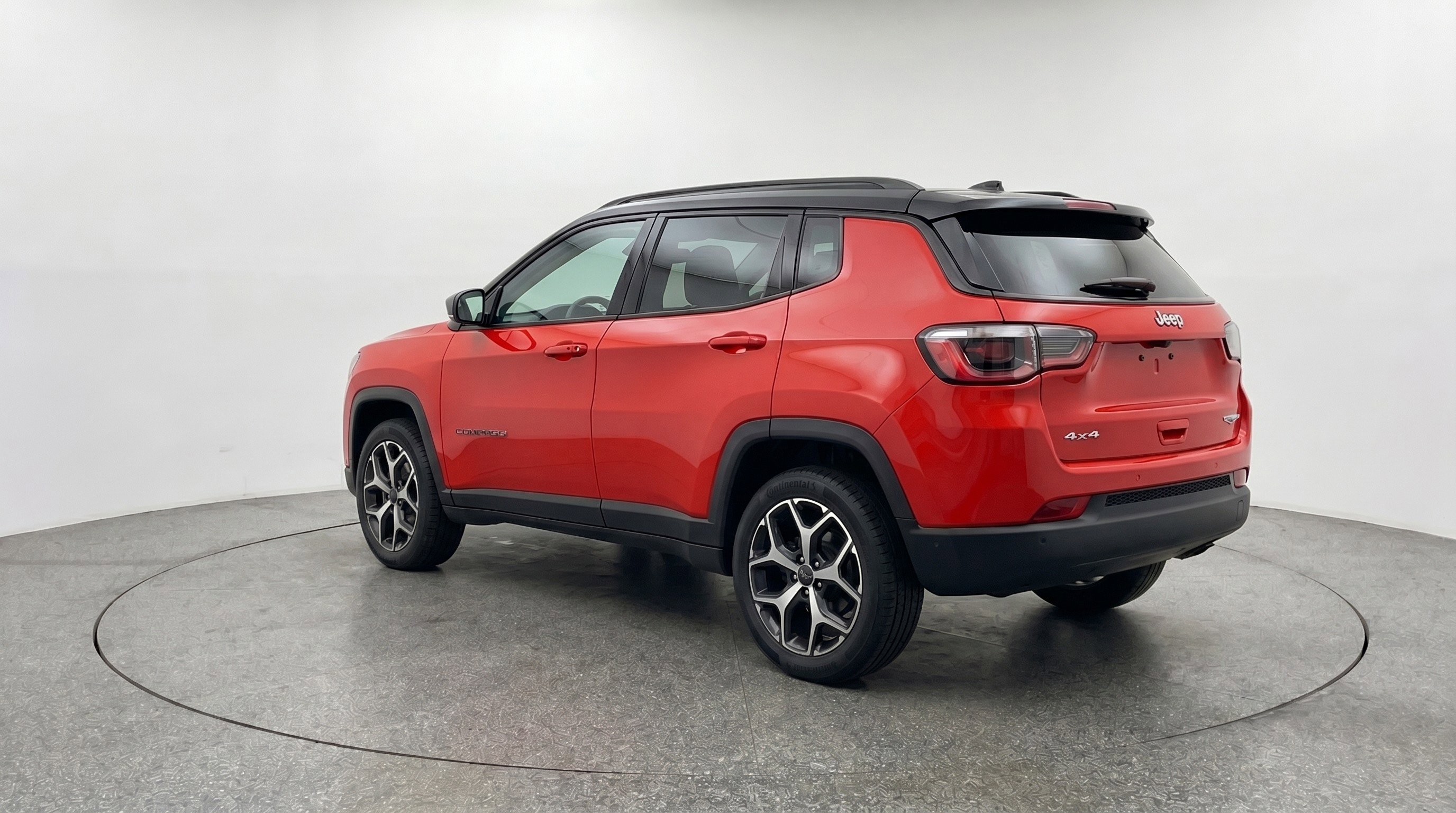 Used 2025 Jeep Compass Limited AWD/4WD image 6