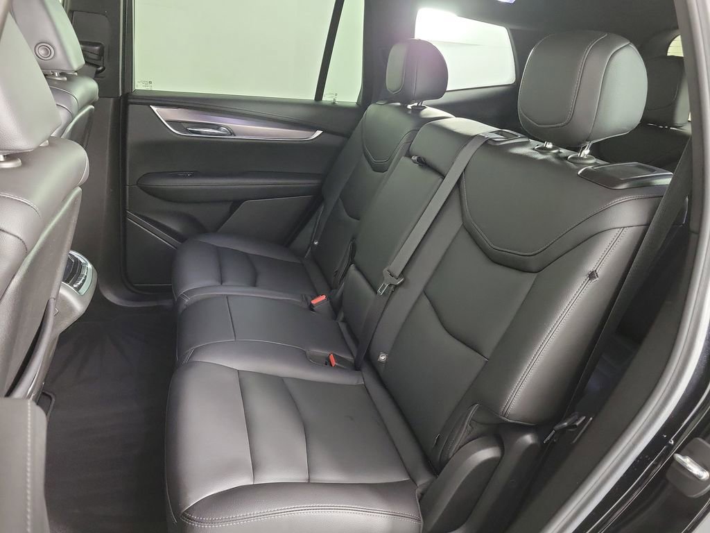 Used 2023 Cadillac XT6 Luxury FWD image 12