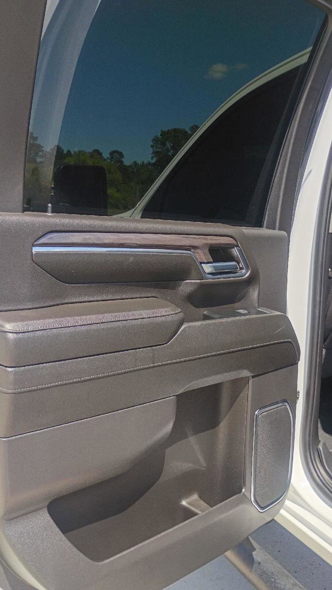 Used 2024 Chevrolet Silverado 2500 LTZ w/ LTZ Plus Package image 12