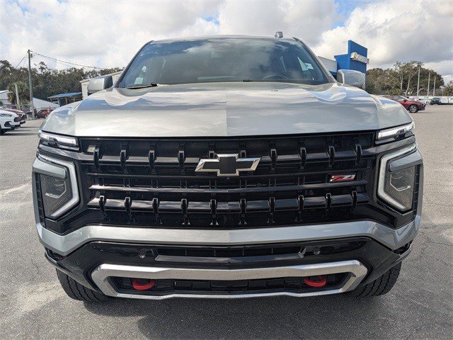 Certified 2025 Chevrolet Suburban Z71 image 9