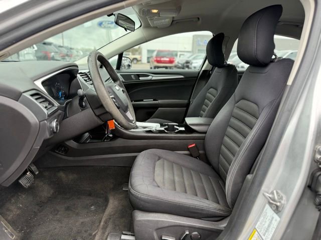 Used 2014 Ford Fusion SE image 4