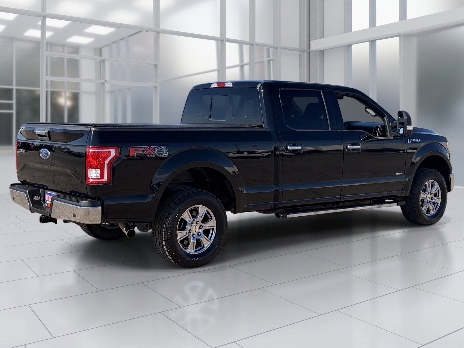 Used 2017 Ford F150 XLT w/ Equipment Group 302A Luxury AWD/4WD image 6