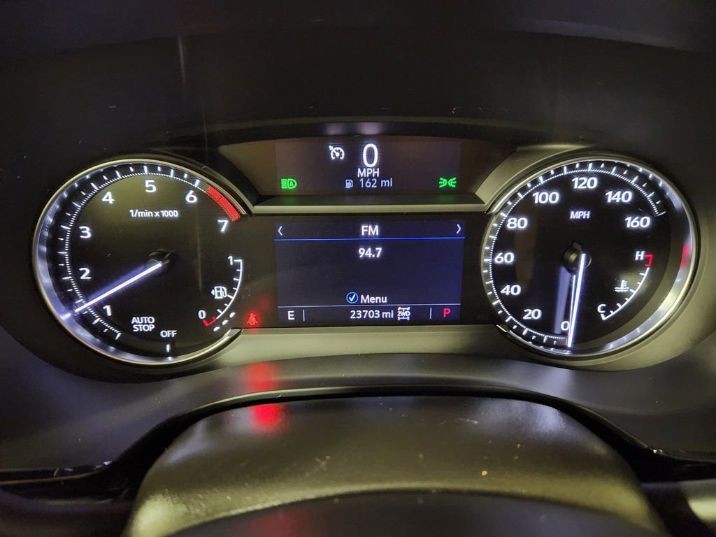 Used 2024 Cadillac XT5 Luxury w/ LPO, Floor Liner Package AWD/4WD image 16