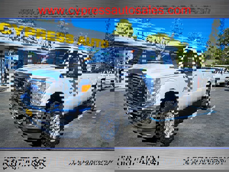 Used 2013 Ford F350 Lariat image 1