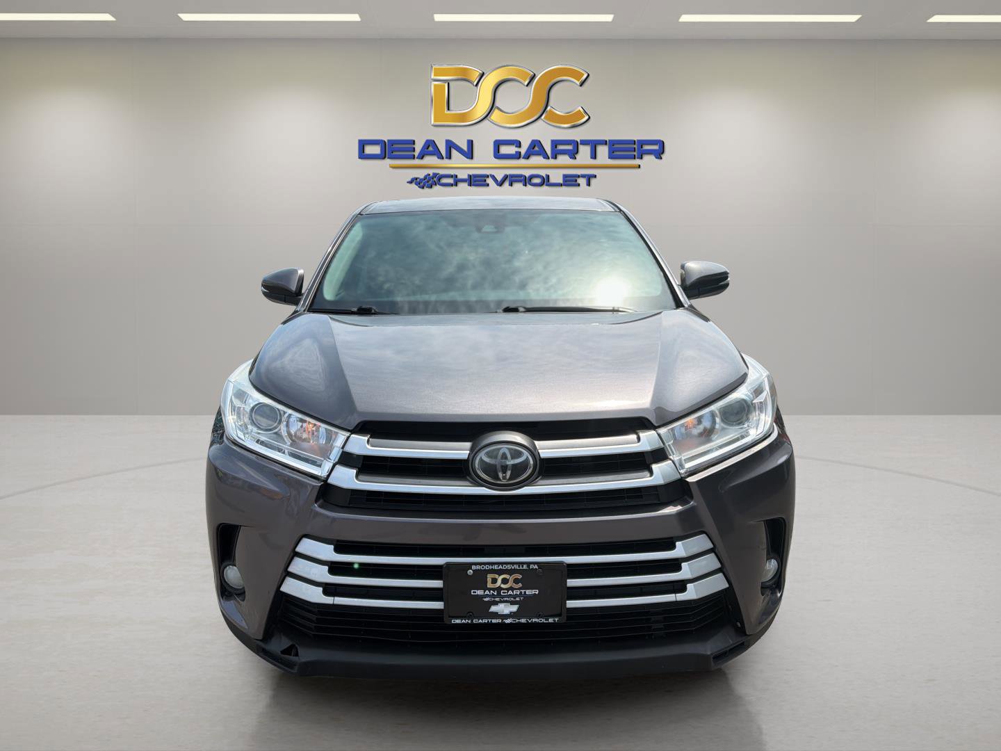 Used 2017 Toyota Highlander Plus w/ Carpet Mat Package AWD/4WD image 8