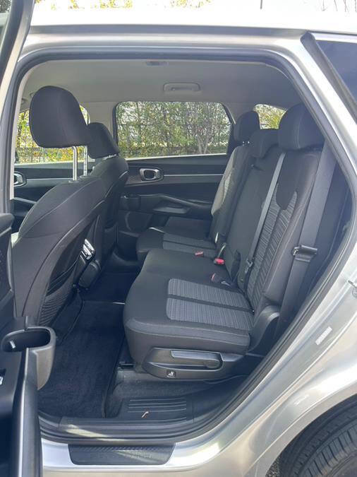Used 2021 Kia Sorento LX image 20
