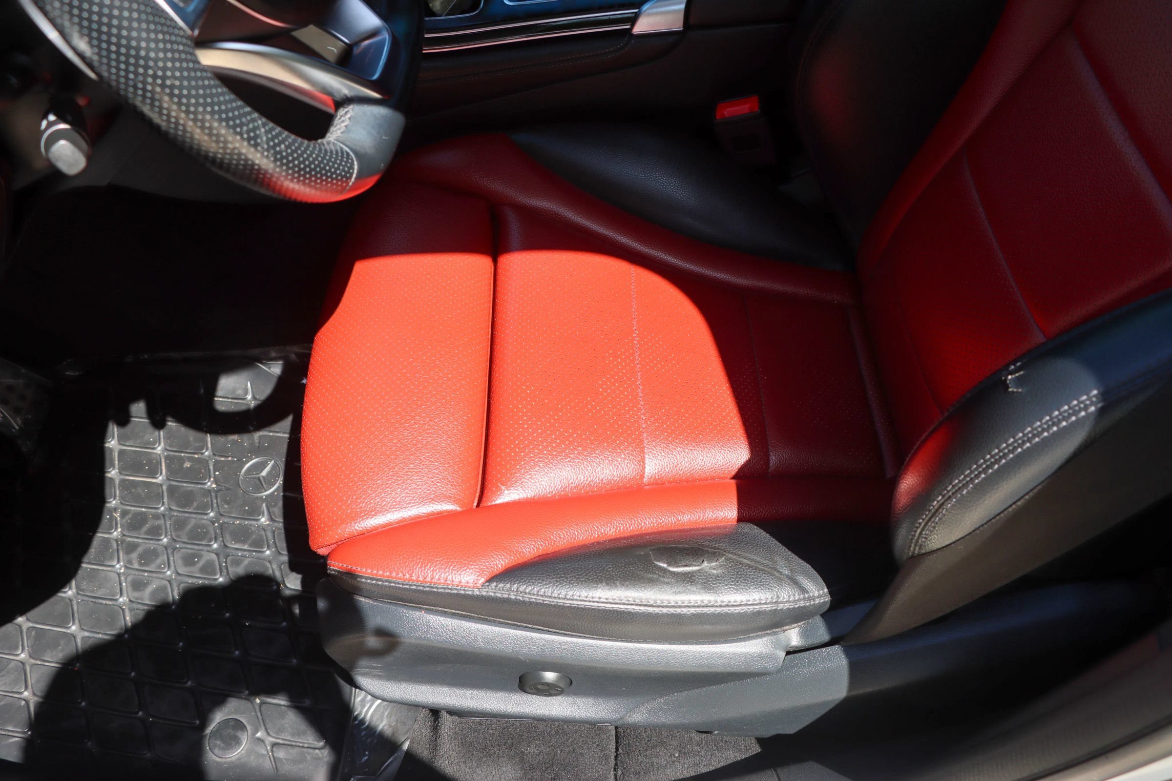 Used 2019 Mercedes-Benz GLC 300 4MATIC Coupe w/ AMG Line image 16