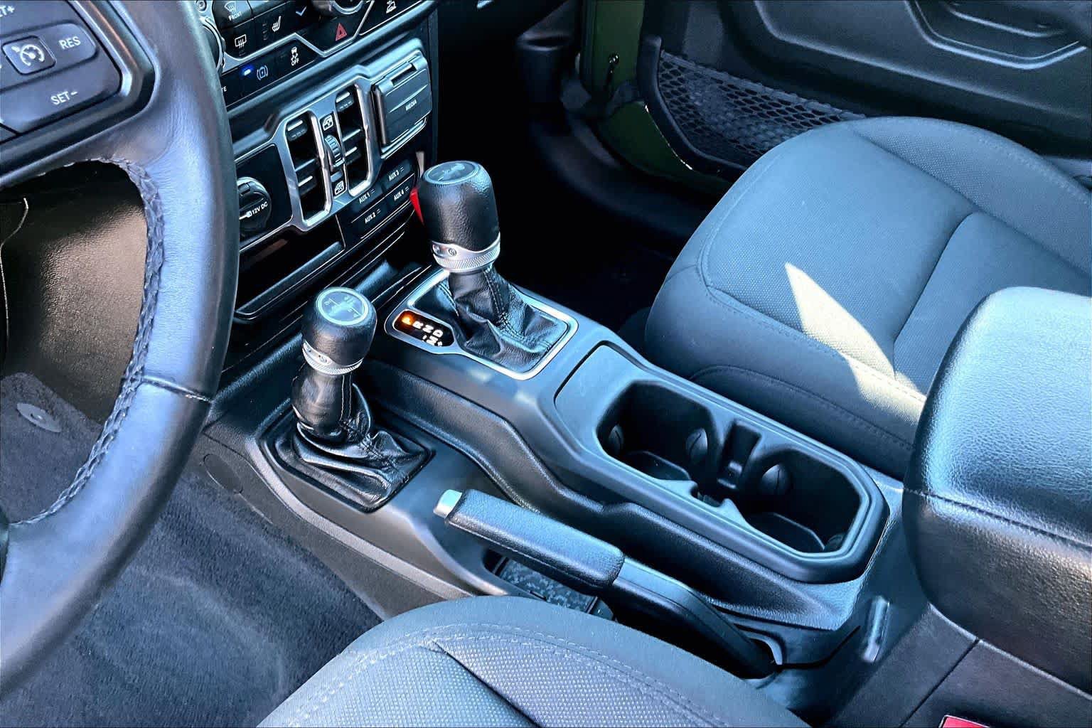 Used 2023 Jeep Wrangler Unlimited w/ Cold Weather Group AWD/4WD image 17