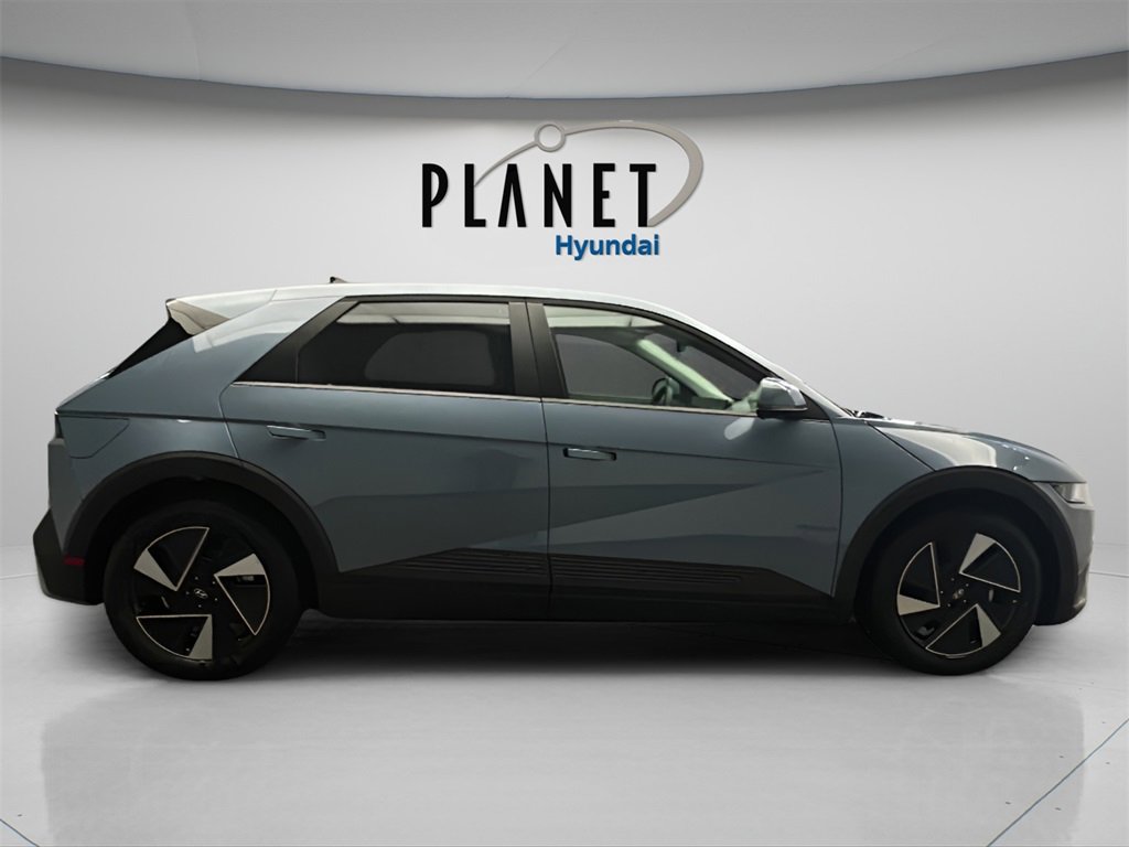 New 2026 Hyundai Ioniq 5 SEL image 8