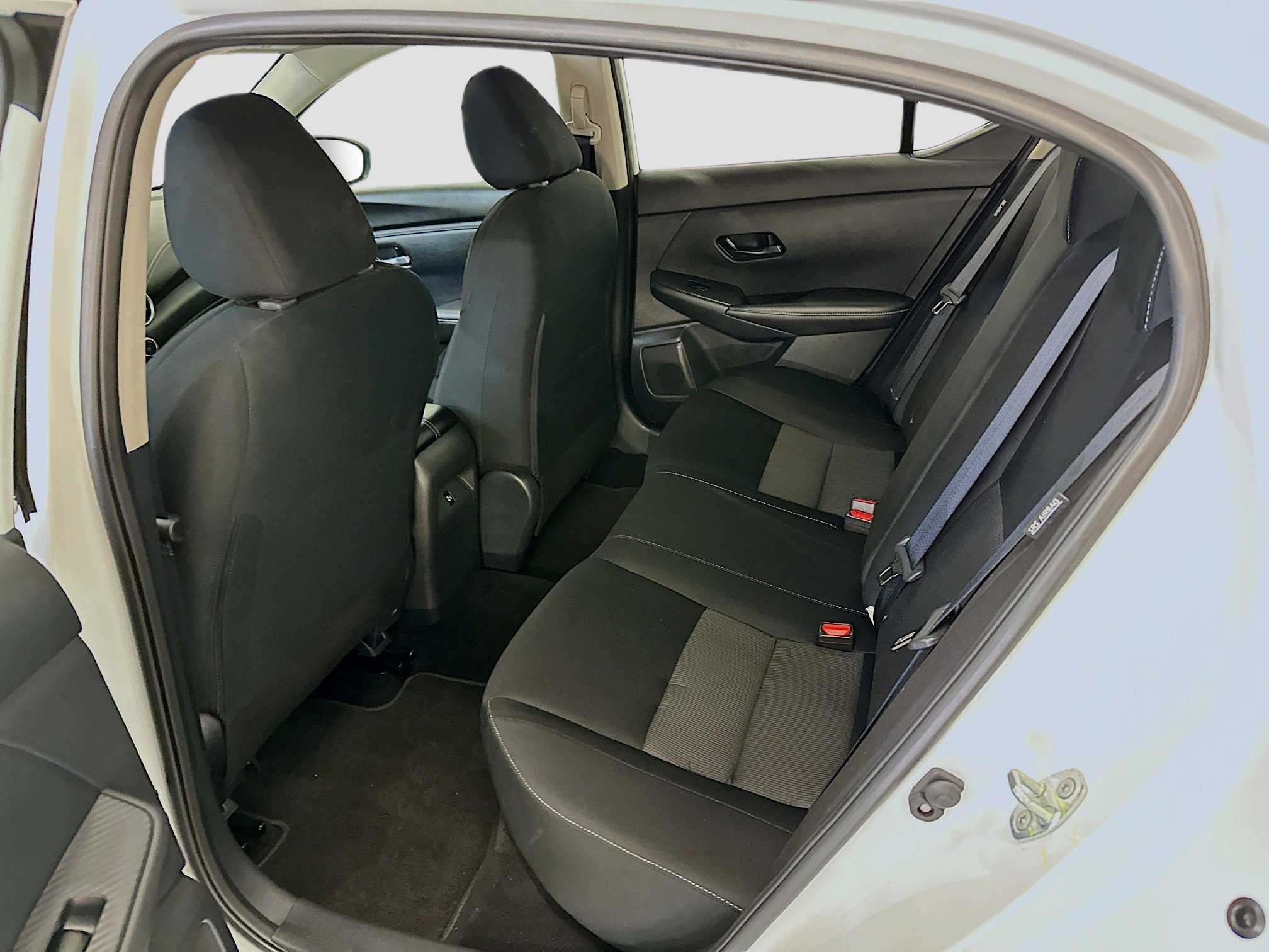 Used 2025 Nissan Sentra SV image 28