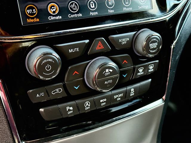 Used 2020 Jeep Grand Cherokee Overland image 17