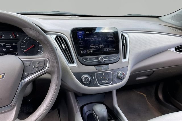 Used 2023 Chevrolet Malibu LS FWD image 9