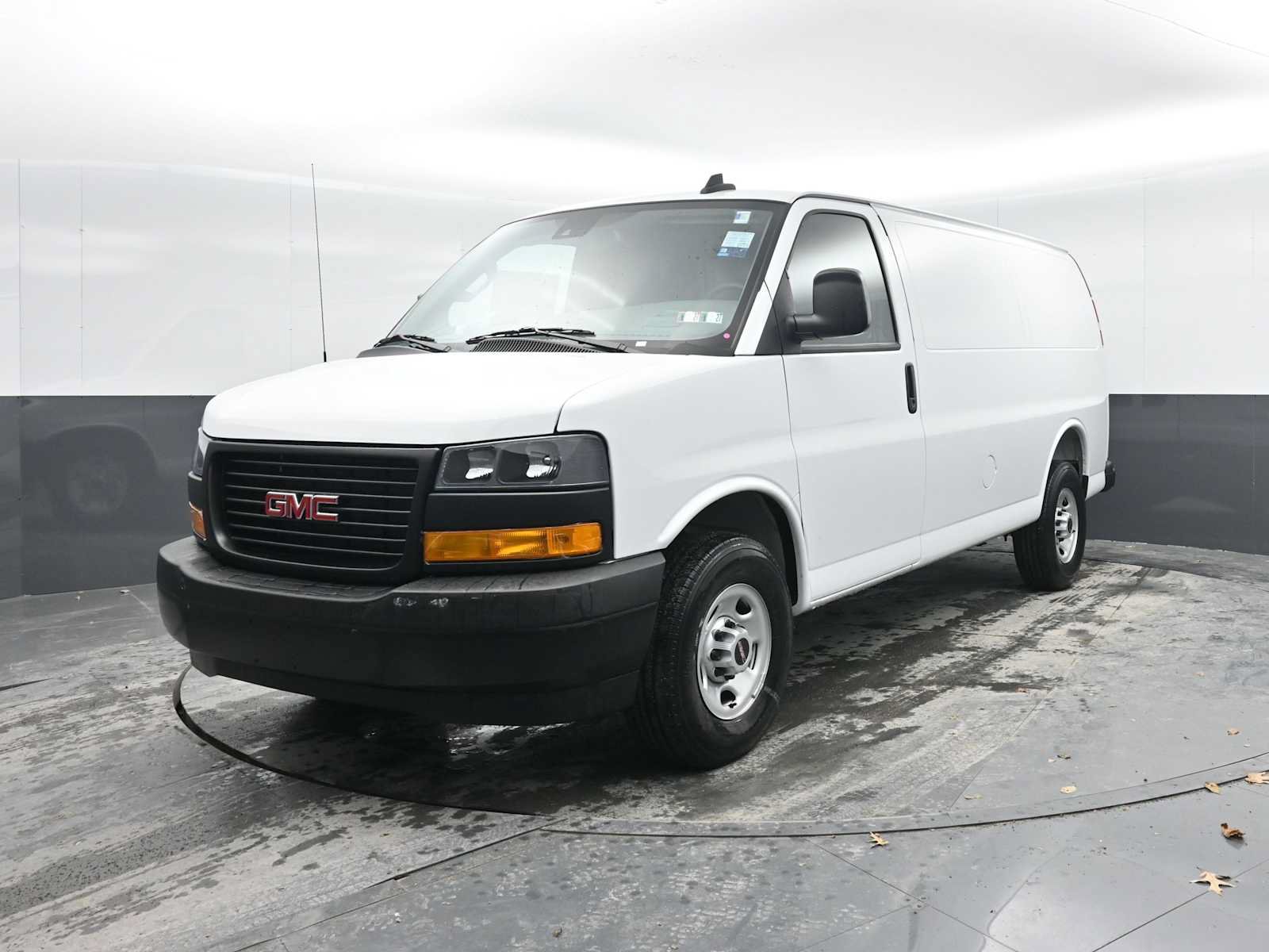 New 2025 GMC Savana 2500 w/ Driver Convenience Package RWD image 5
