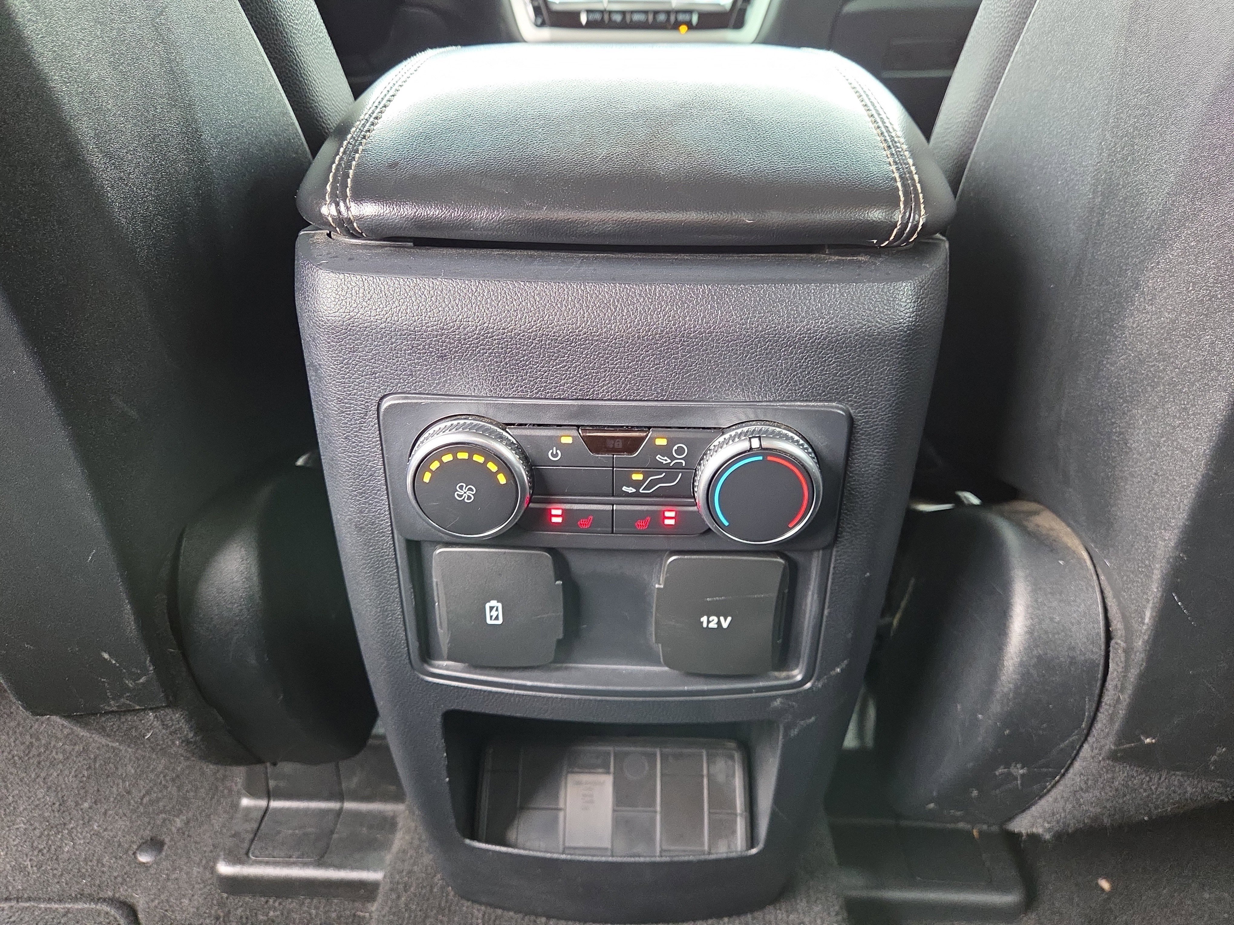 Used 2020 Ford Explorer XLT w/ Equipment Group 202A image 13