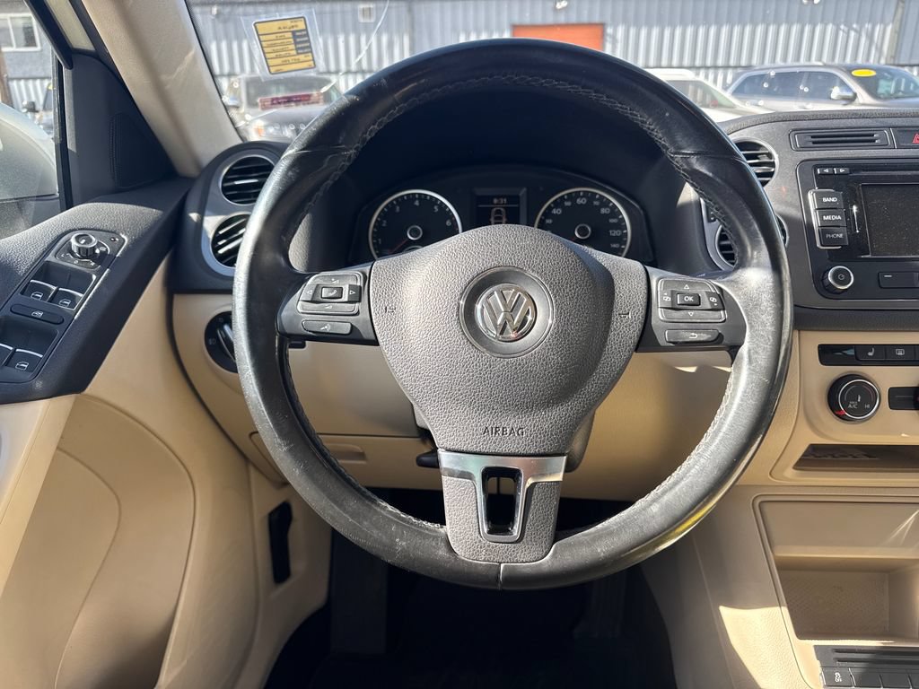 Used 2013 Volkswagen Tiguan SE AWD/4WD image 14