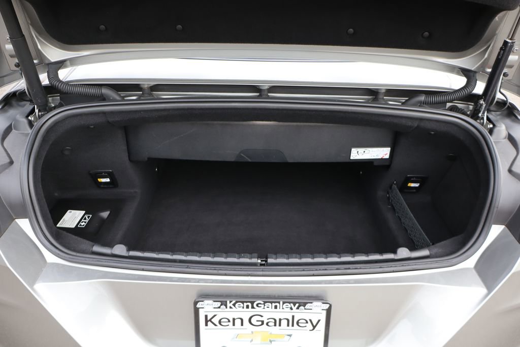 Used 2020 BMW M8 Convertible w/ Driving Assistance Package image 42