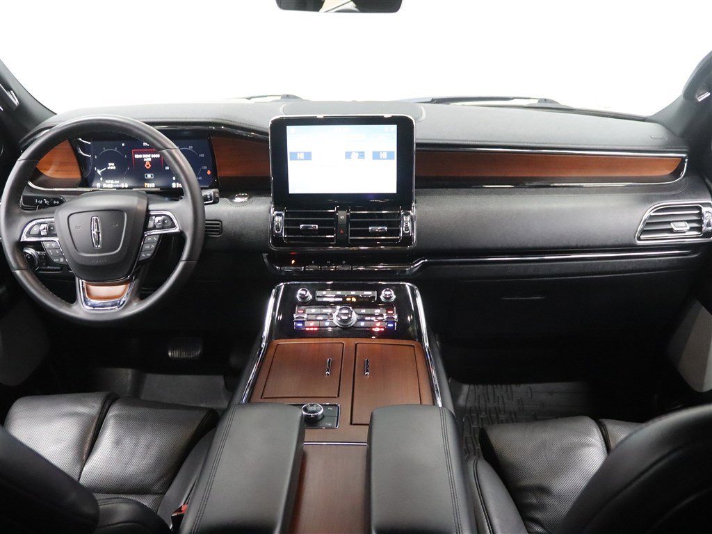 Used 2020 Lincoln Navigator Reserve w/ Luxury Package image 22