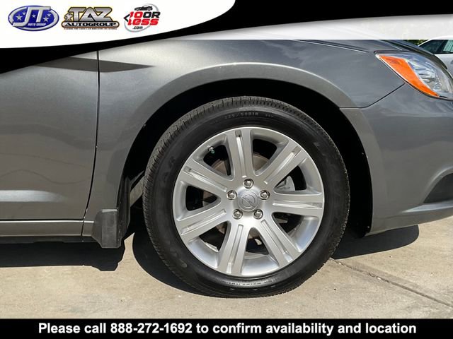 Used 2012 Chrysler 200 Touring image 10