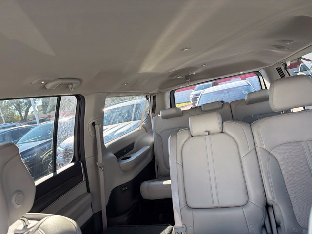 Used 2024 Jeep Wagoneer L Series II w/ Flexible Seating Group RWD image 6