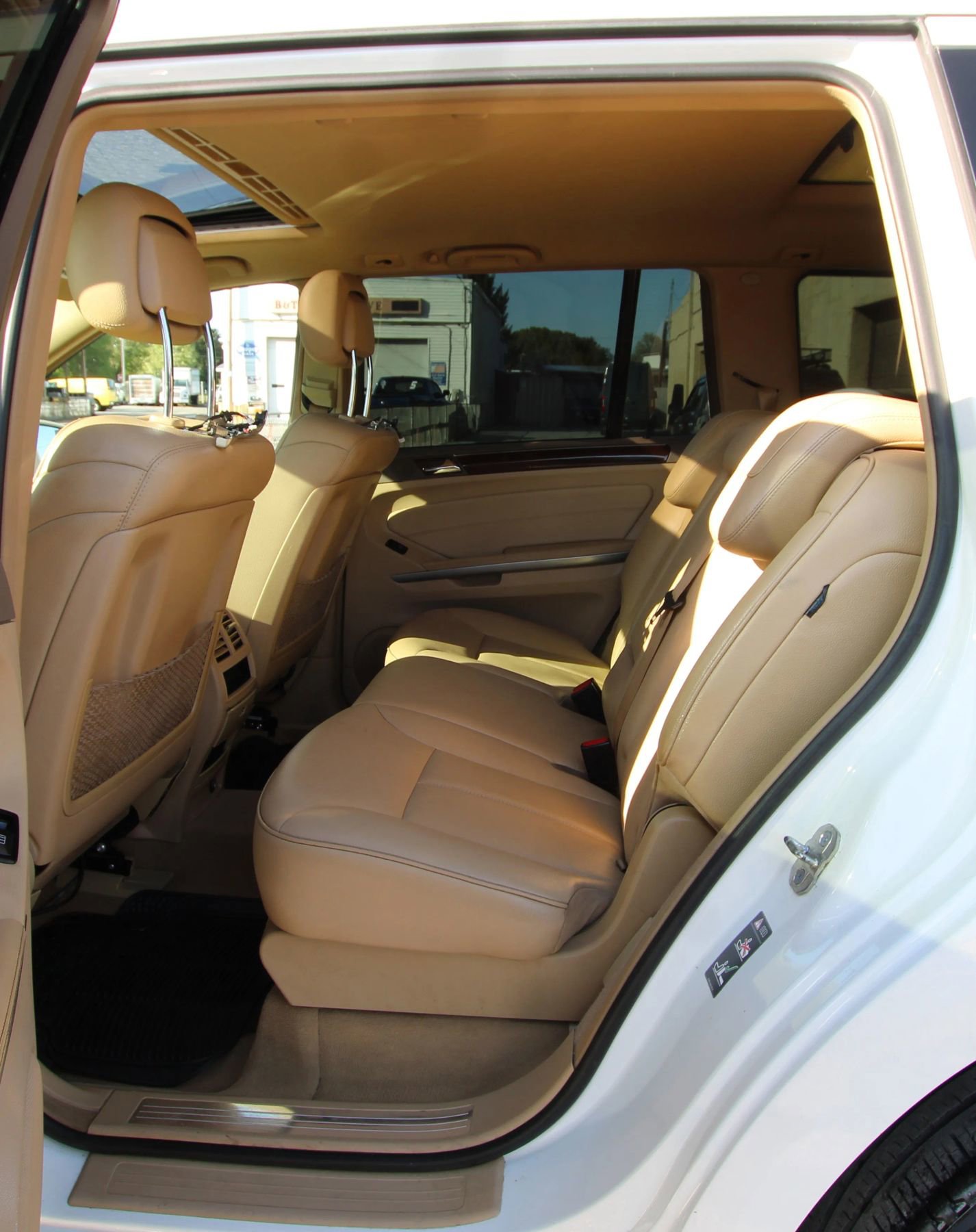 Used 2011 Mercedes-Benz GL 450 4MATIC image 11