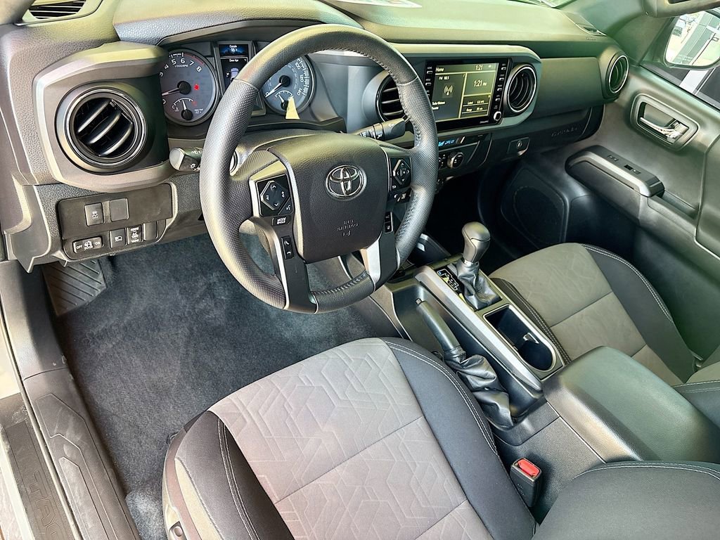 Certified 2021 Toyota Tacoma TRD Off-Road w/ Technology Package AWD/4WD image 9