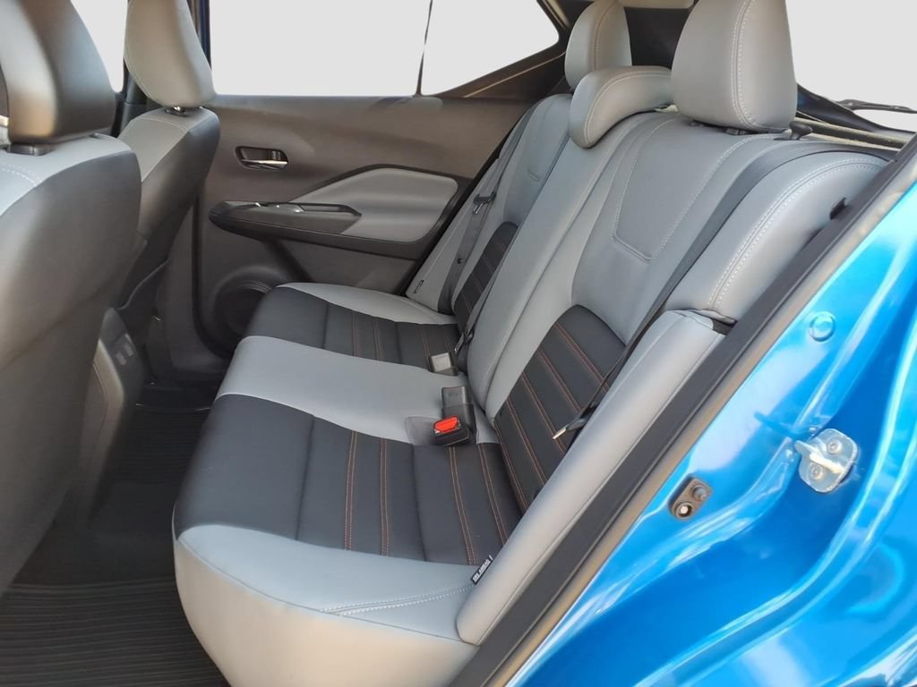 Used 2021 Nissan Kicks SR w/ SR Premium Package FWD image 23