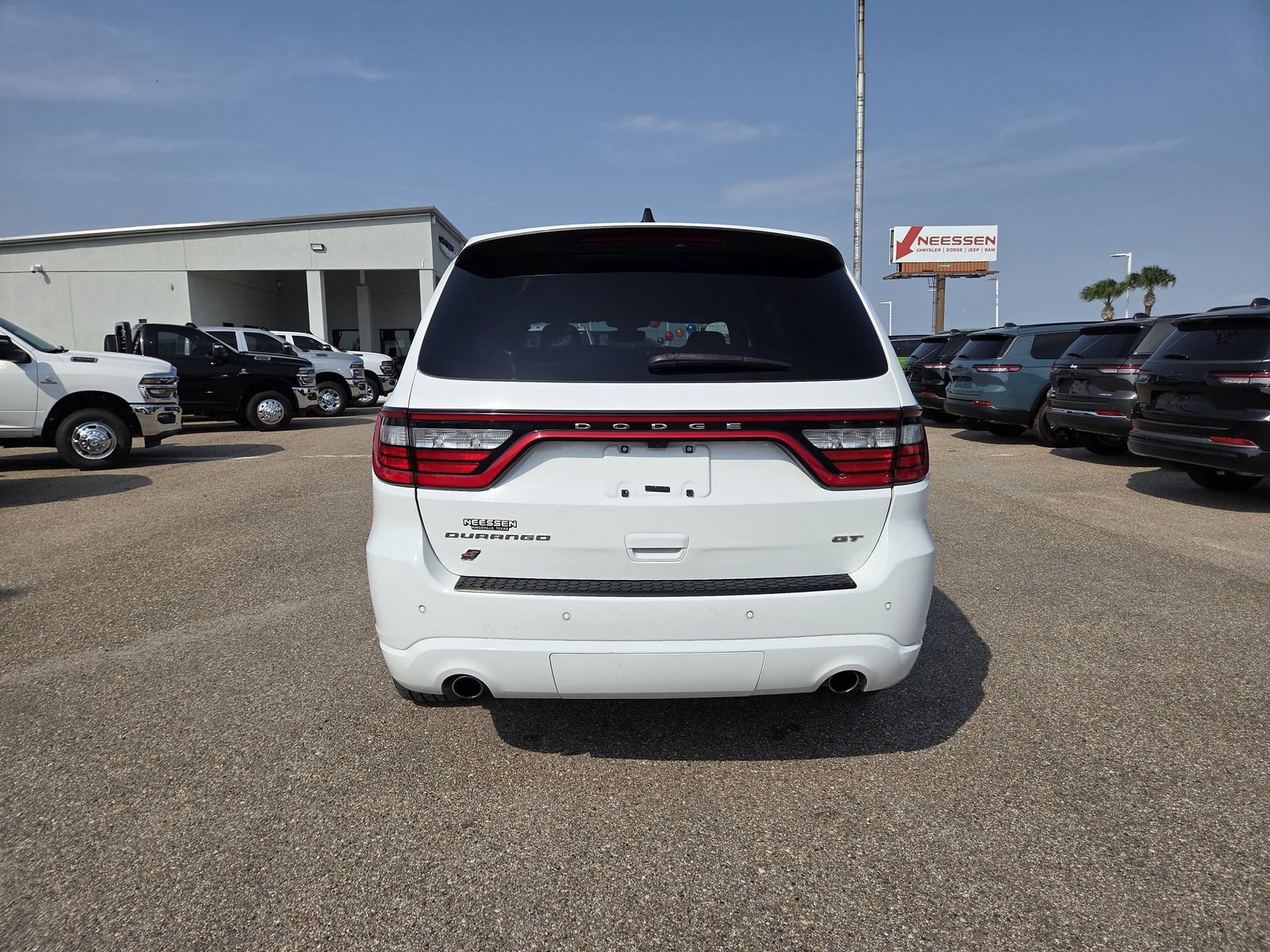 Used 2023 Dodge Durango GT AWD/4WD image 7