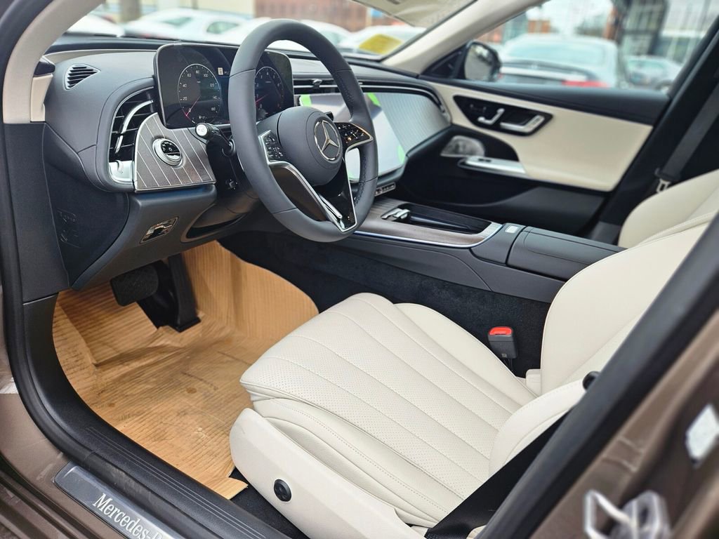 New 2026 Mercedes-Benz E 350 4MATIC Sedan image 18