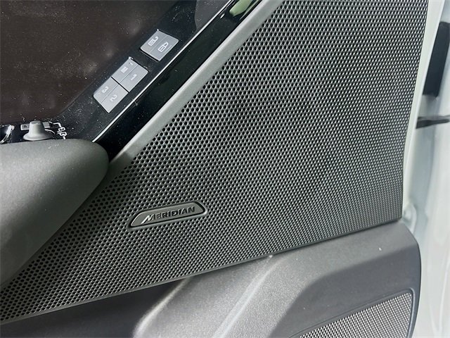 Used 2026 Land Rover Range Rover Velar Dynamic SE image 21