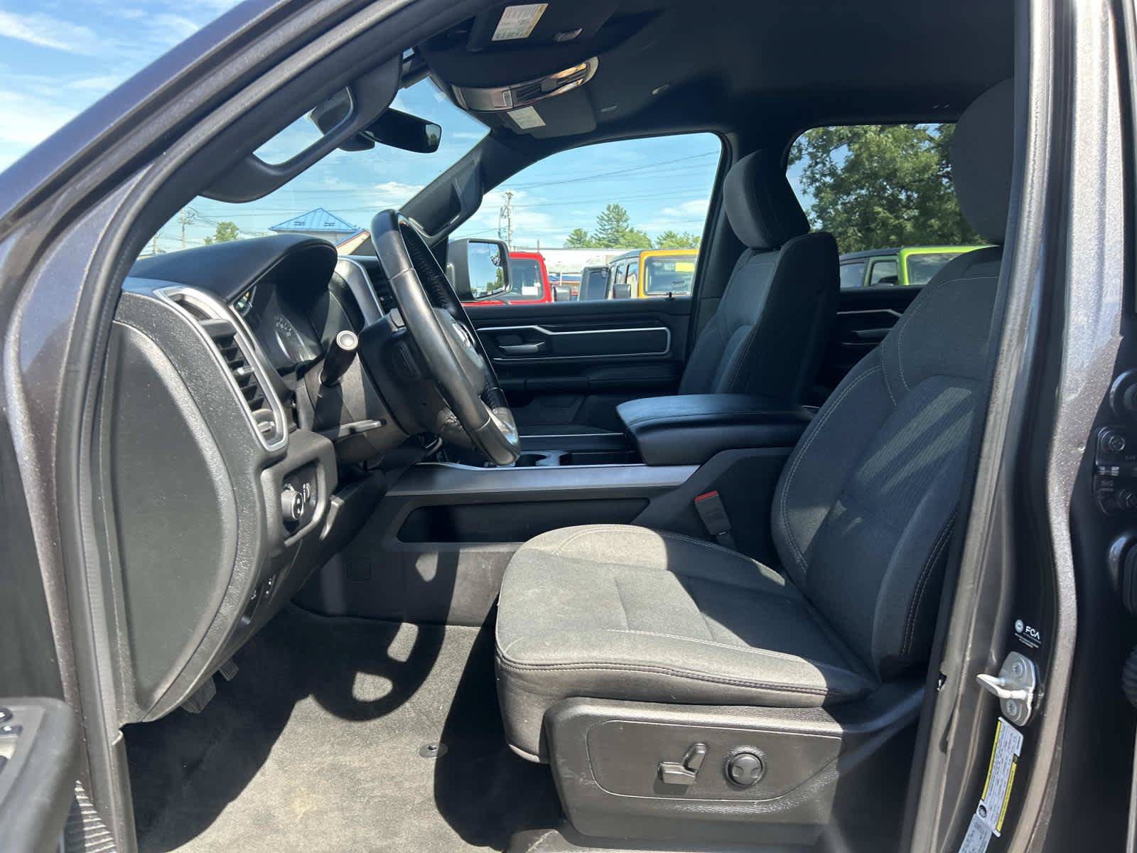 Used 2022 RAM 1500 Big Horn AWD/4WD image 15