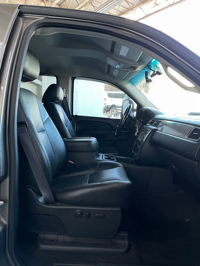 Used 2013 Chevrolet Silverado 3500 LTZ w/ LTZ Plus Package image 16