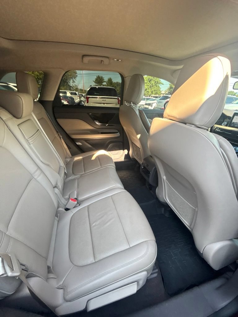 Used 2021 Lincoln Corsair AWD w/ Premium Package image 22