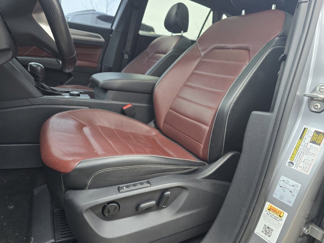 Used 2022 Volkswagen Atlas Cross Sport SEL Premium R-Line image 13