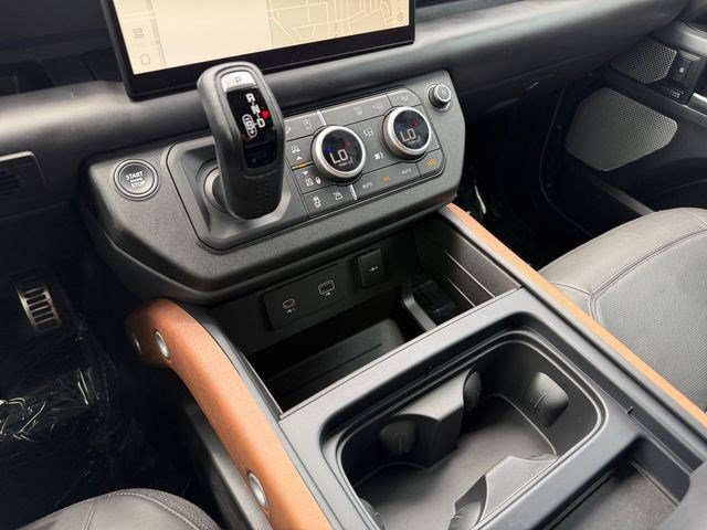 Certified 2024 Land Rover Defender 130 X AWD/4WD image 24