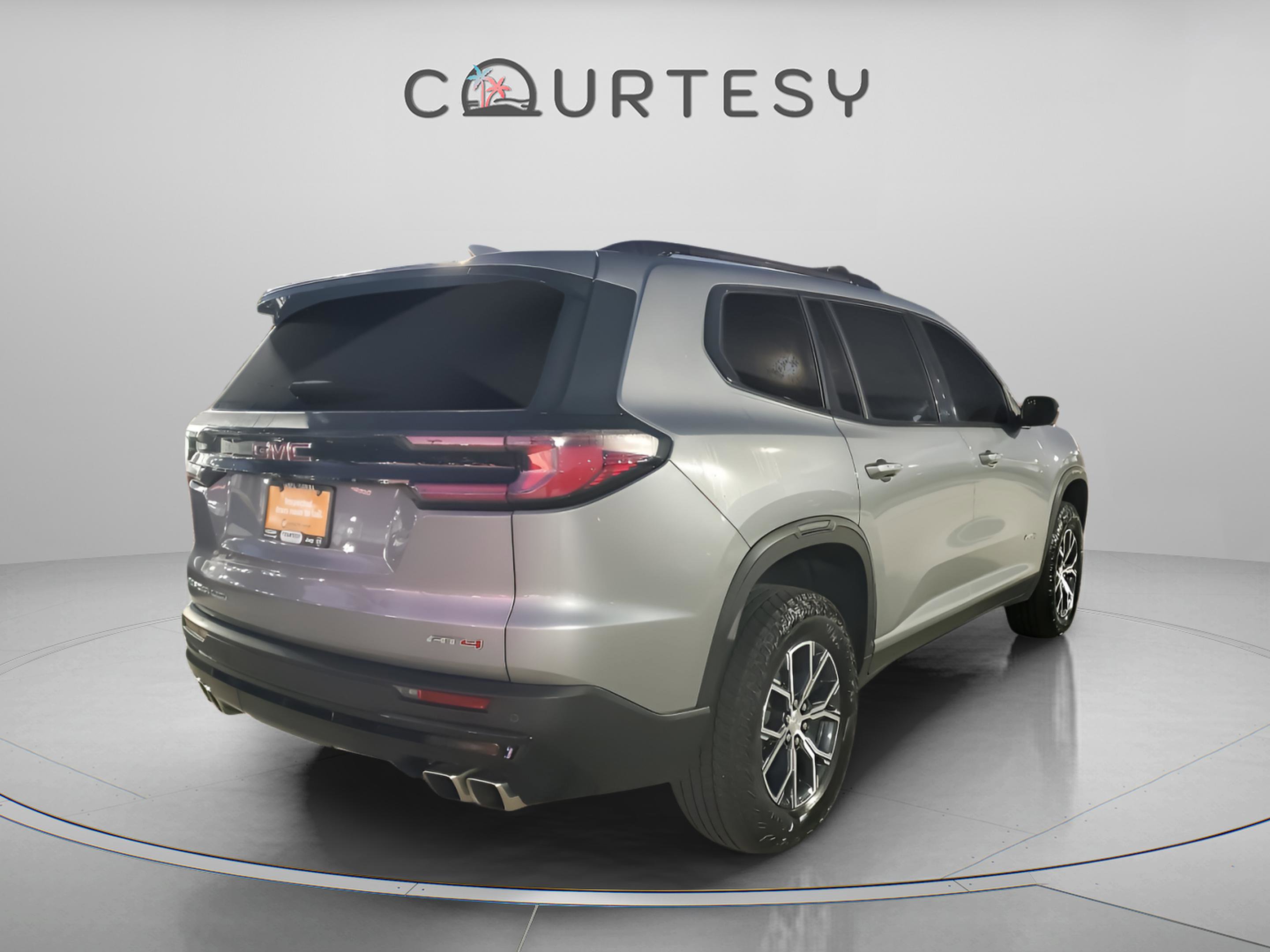 Used 2025 GMC Acadia AT4 image 3