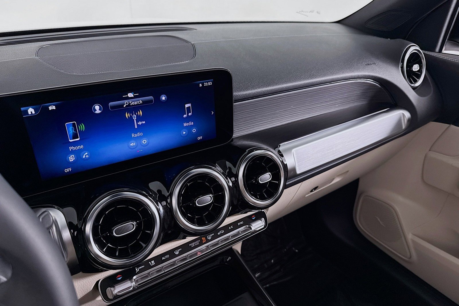 New 2026 Mercedes-Benz GLB 250 image 20