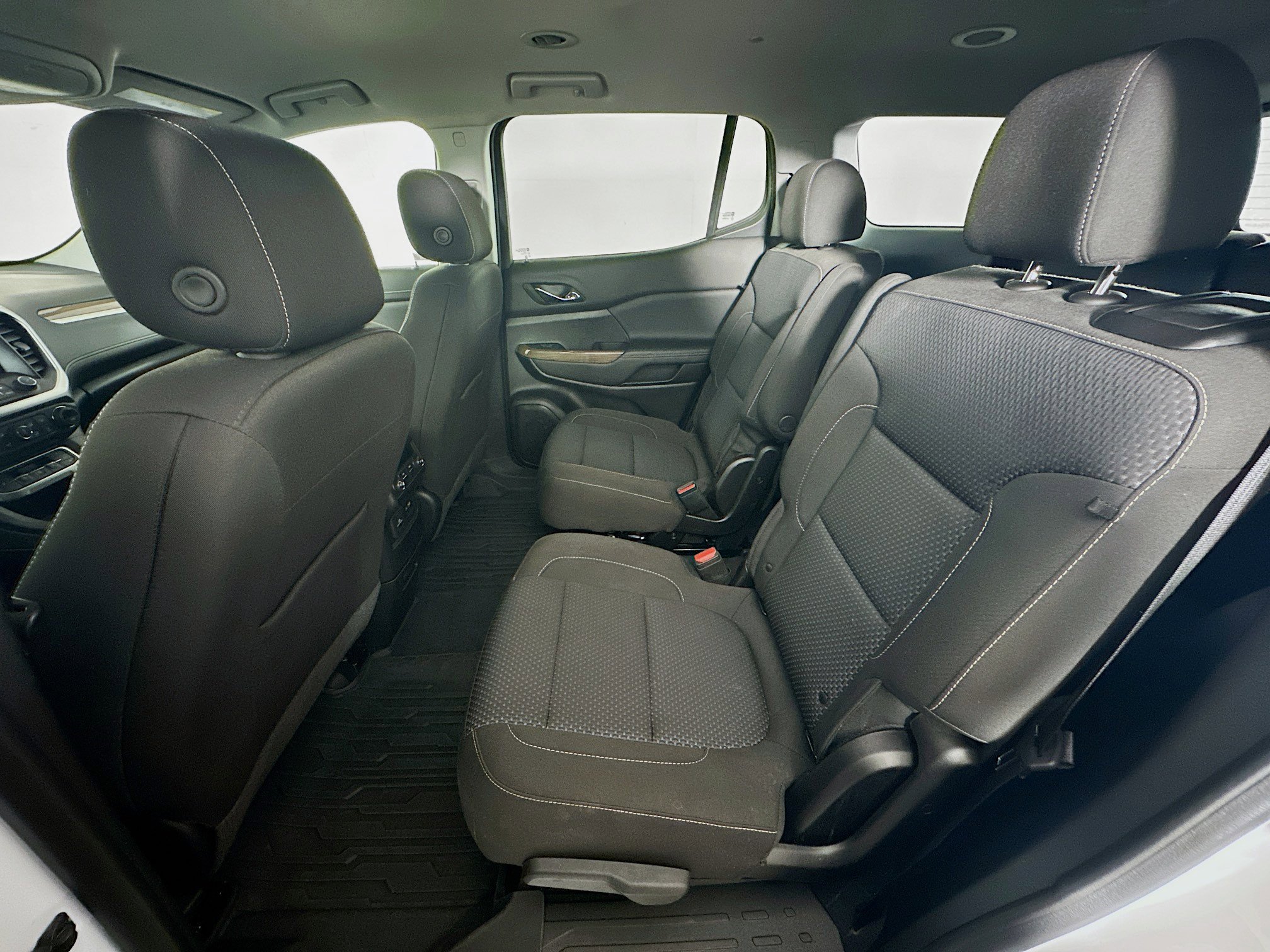 Used 2023 GMC Acadia SLE w/ Driver Convenience Package image 28