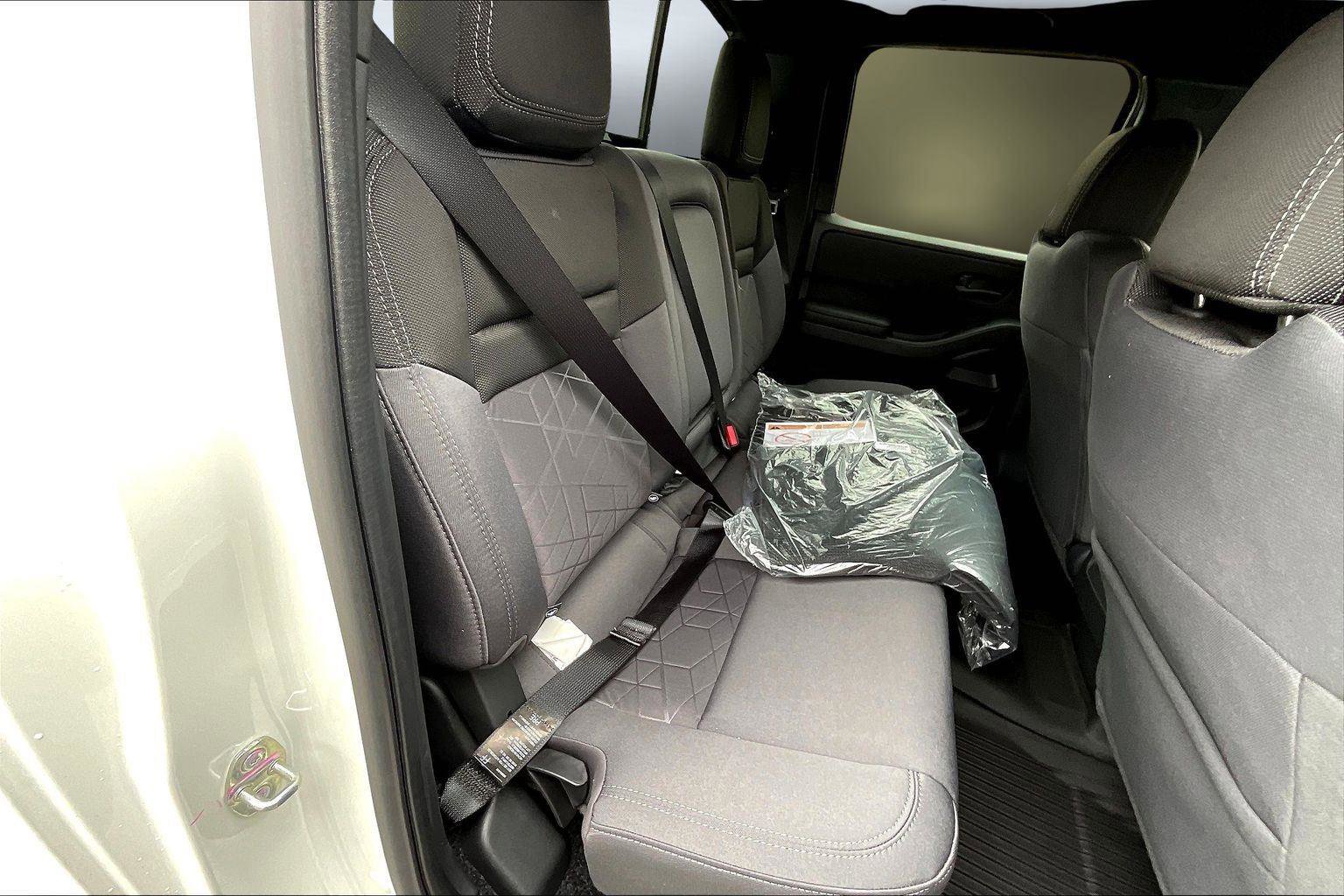 New 2026 Nissan Frontier SV w/ Tow Package AWD/4WD image 10