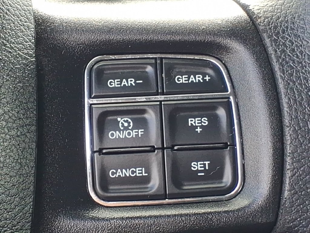 Used 2019 RAM 1500 Express w/ Express Value Package AWD/4WD image 11