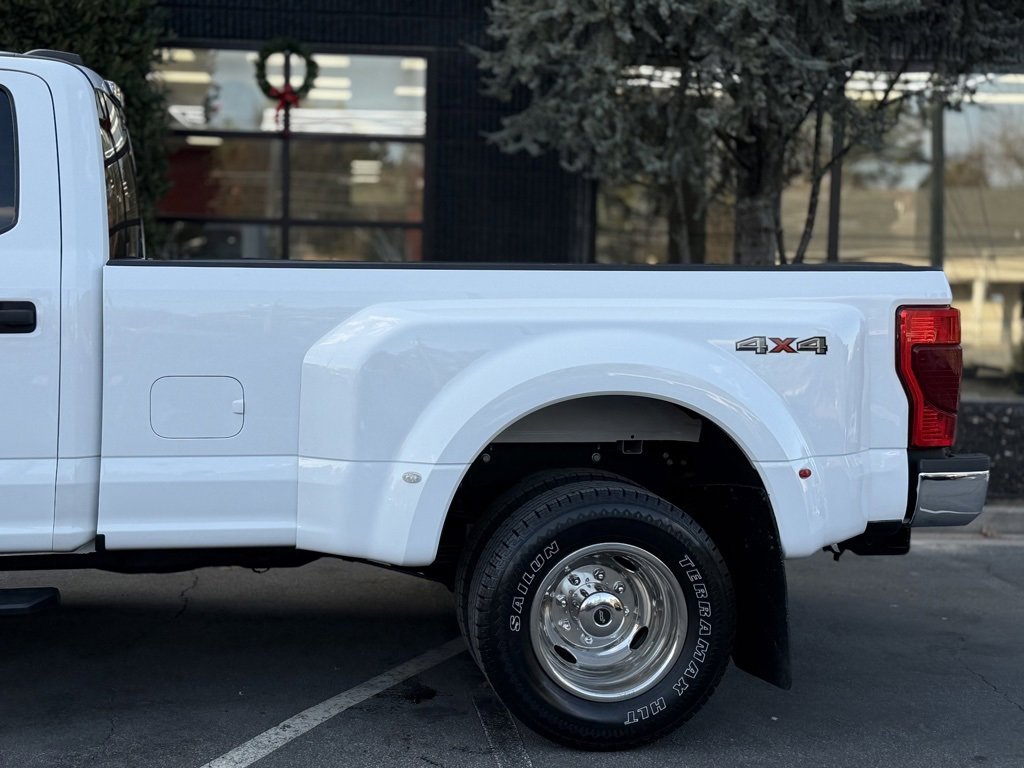 Used 2022 Ford F350 XLT image 11