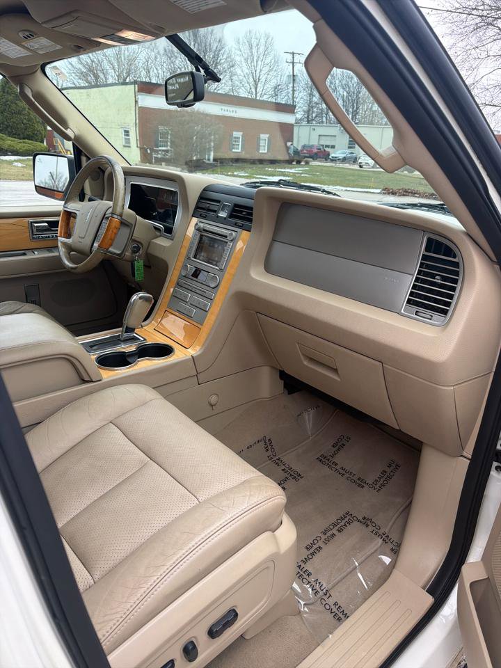 Used 2008 Lincoln Navigator L 4WD image 20