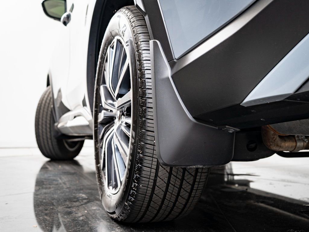 Used 2025 INFINITI QX60 Sensory image 42