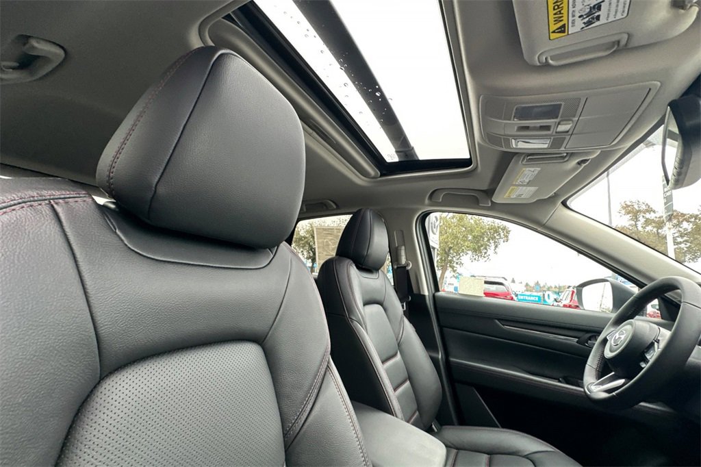 New 2025 MAZDA CX-5 Carbon Edition image 18