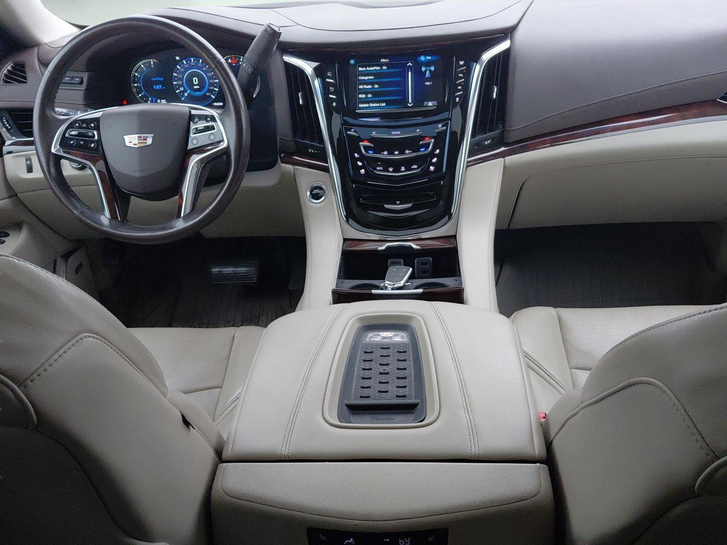 Used 2016 Cadillac Escalade Luxury AWD/4WD image 43